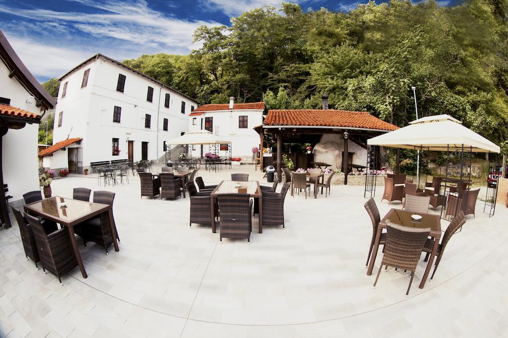 Agriturismo Cascina Del Vai Кайро-Монтенотте Экстерьер фото