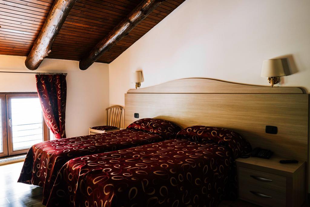 Agriturismo Cascina Del Vai Кайро-Монтенотте Экстерьер фото