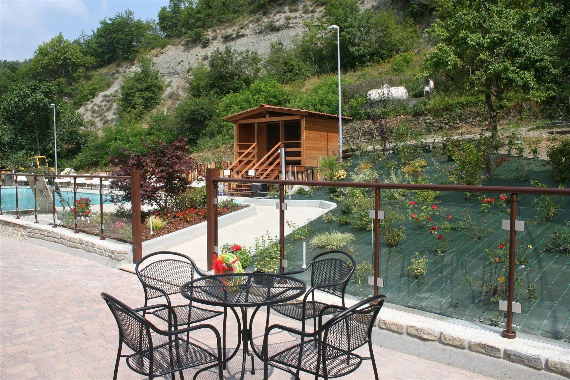 Agriturismo Cascina Del Vai Кайро-Монтенотте Экстерьер фото