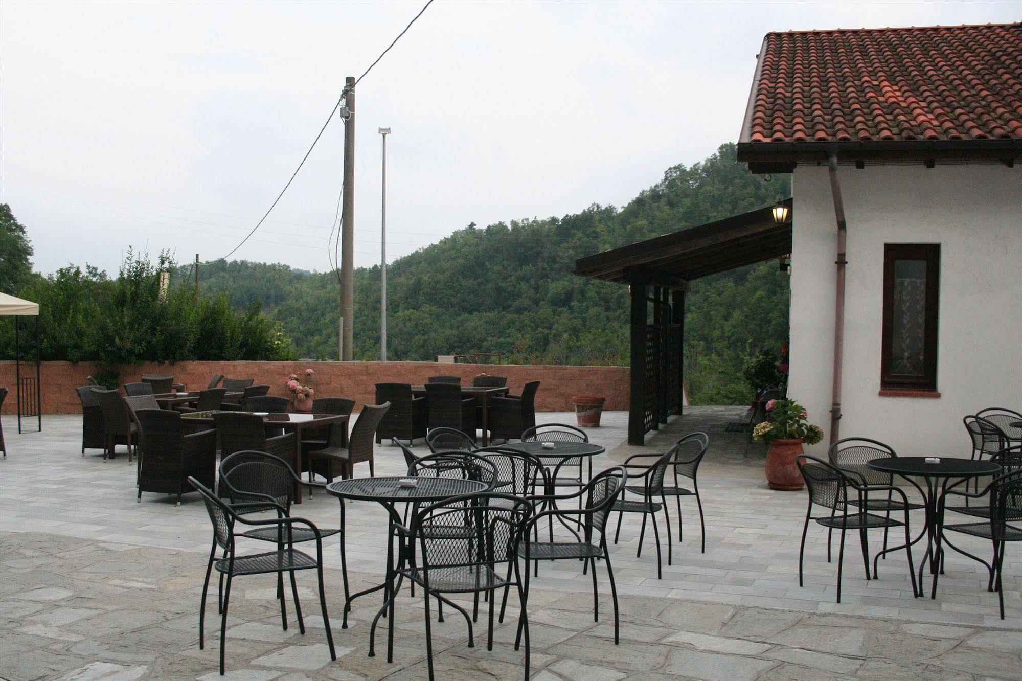 Agriturismo Cascina Del Vai Кайро-Монтенотте Экстерьер фото
